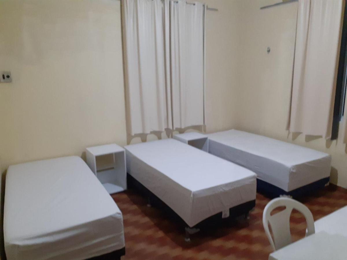 Cama em Dormitório Masculino com 4 Camas